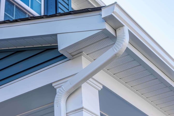 Cheap and durable vinyl gutters installation in Nashville